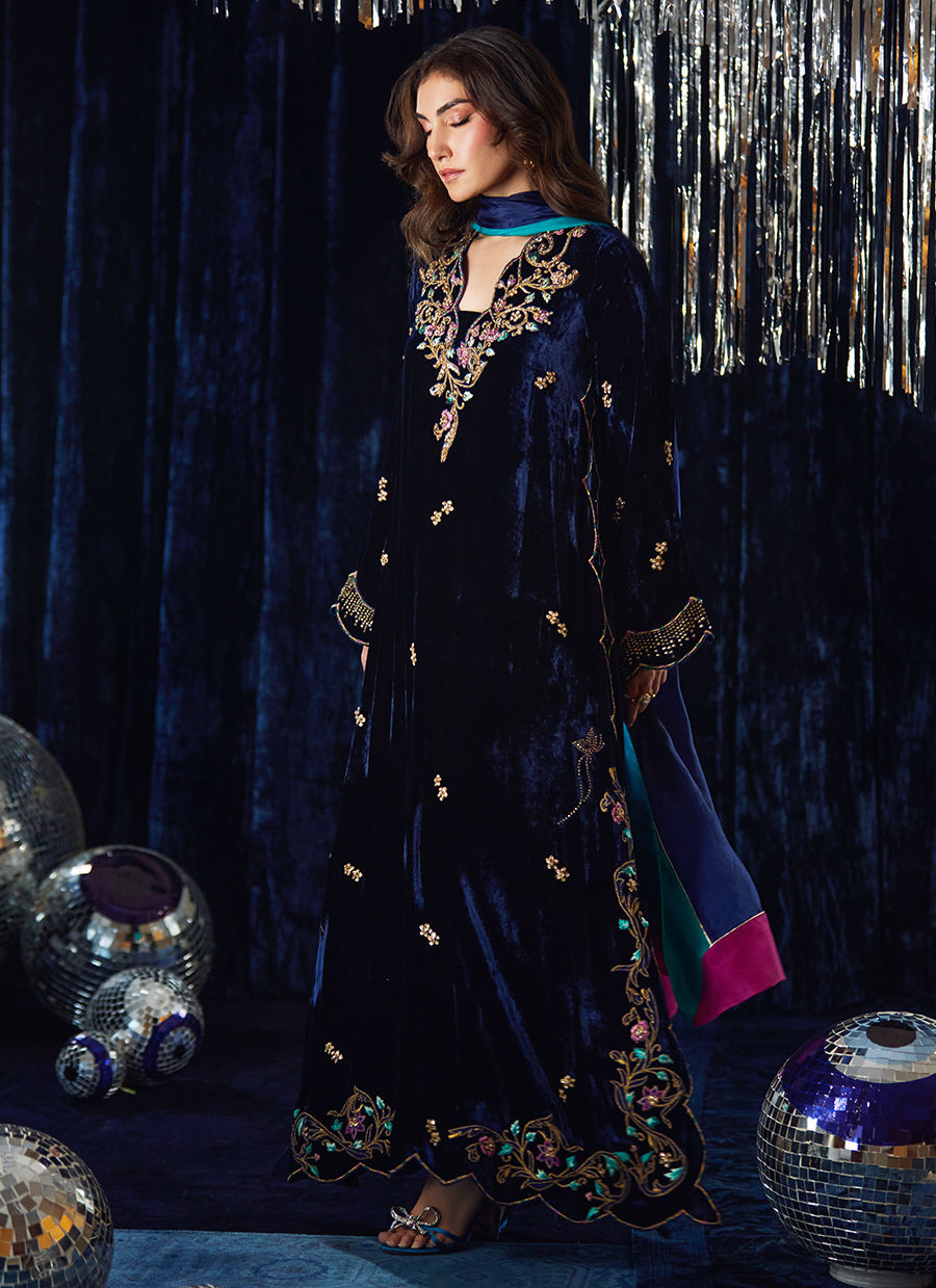 Valeh Navy Shirt And Dupatta | Velvet | FARAH TALIB AZIZ