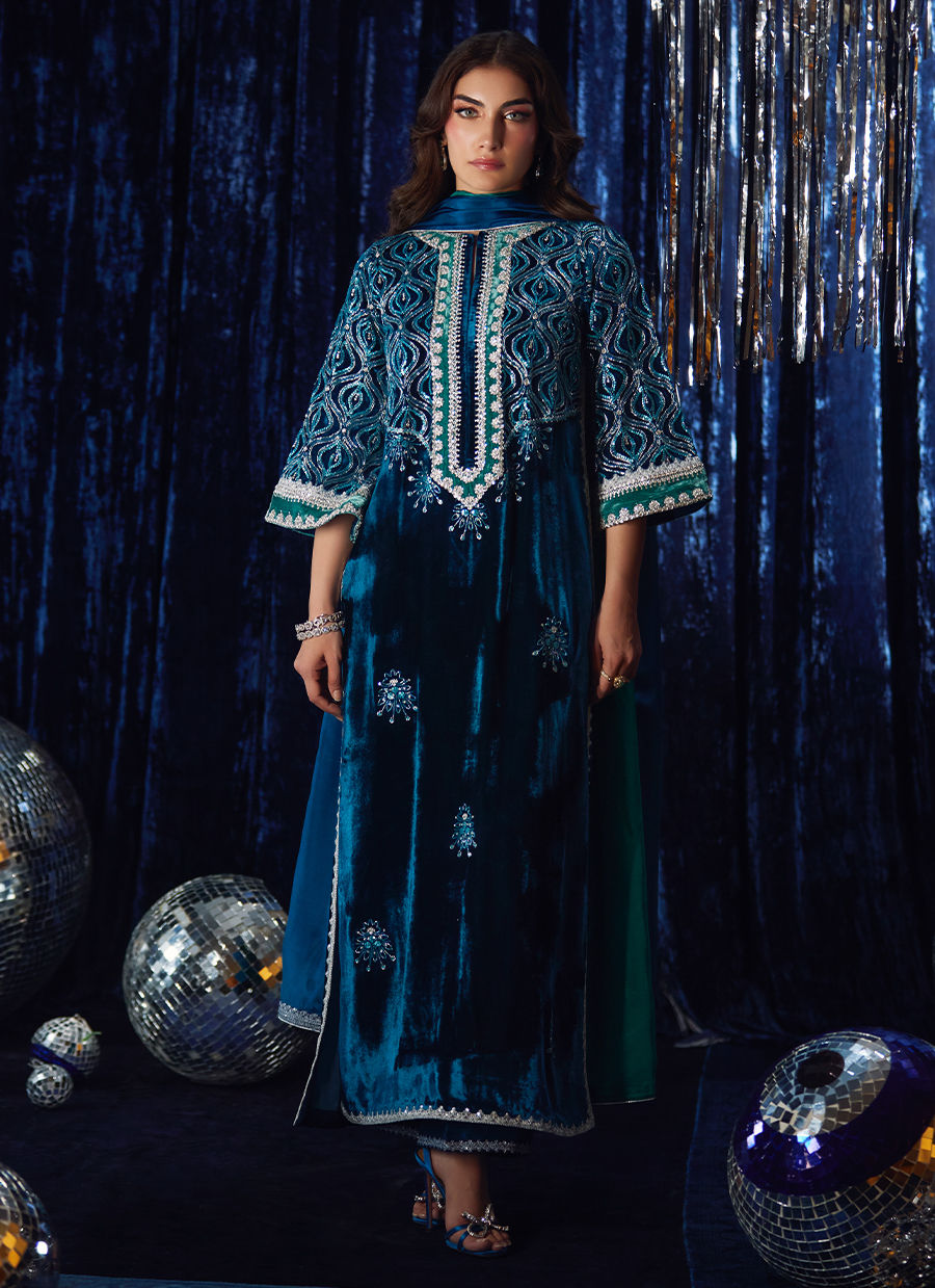 Teen Teal Shirt And Dupatta | Velvet | FARAH TALIB AZIZ