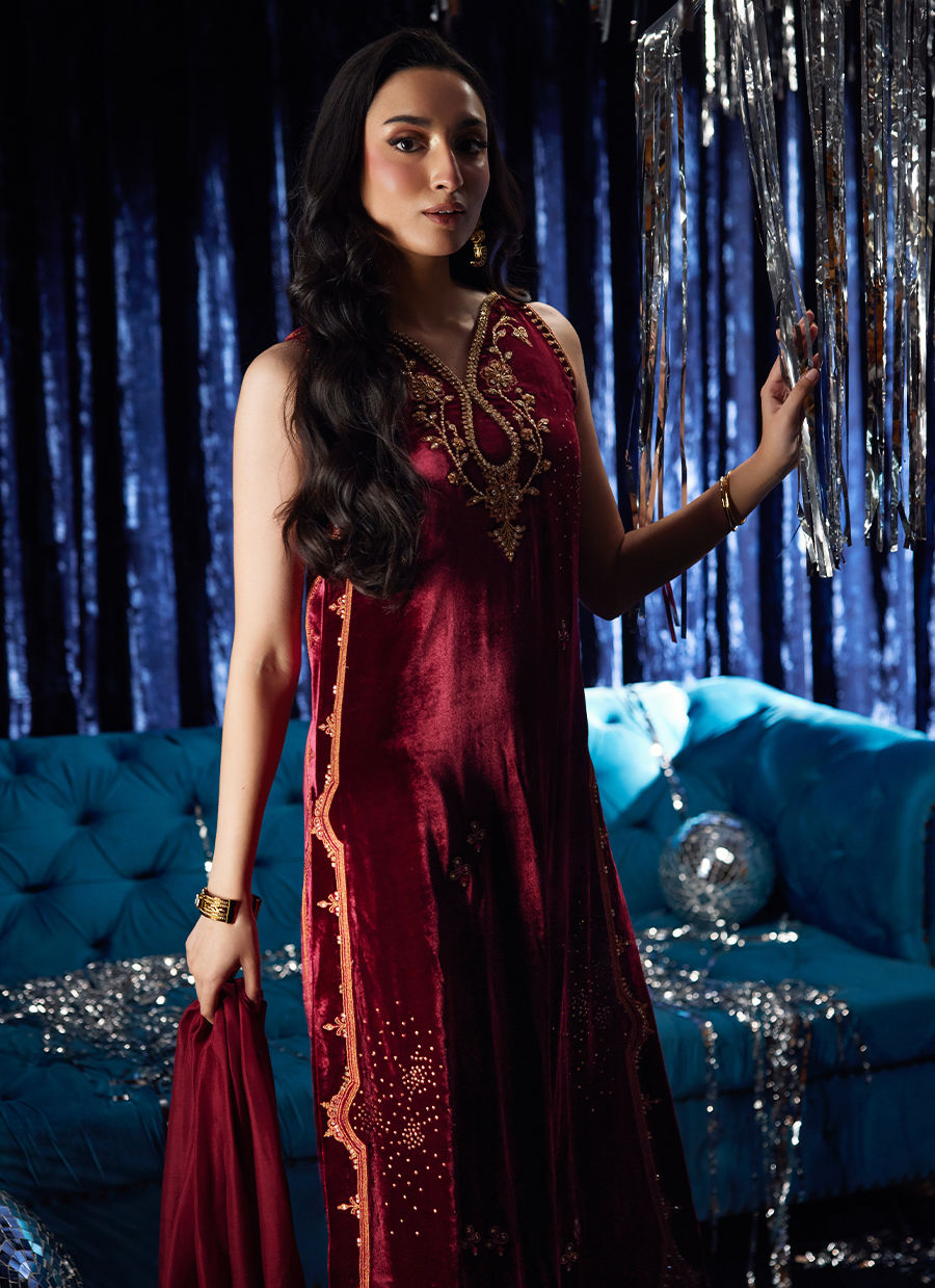 Arden Garnet Shirt And Dupatta | Velvet | FARAH TALIB AZIZ