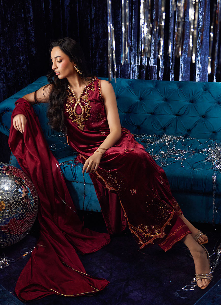 Arden Garnet Shirt And Dupatta | Velvet | FARAH TALIB AZIZ