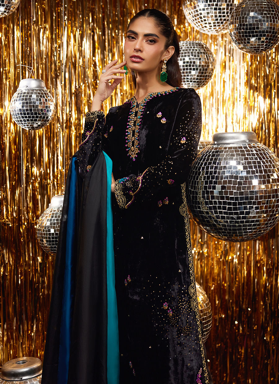Masika Black Shirt And Dupatta | Velvet | FARAH TALIB AZIZ