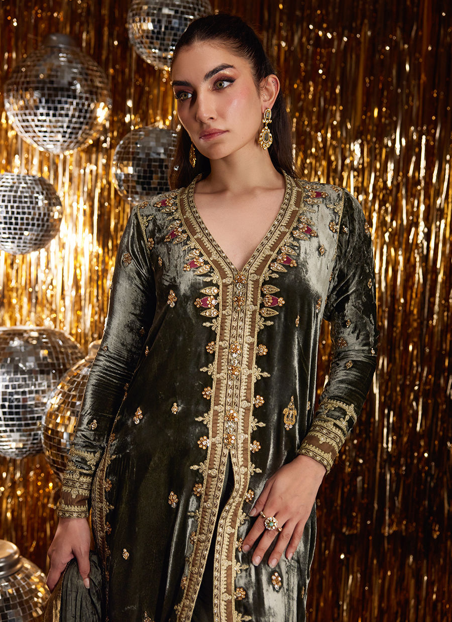 Sarina Slate Shirt And Dupatta | Velvet | FARAH TALIB AZIZ