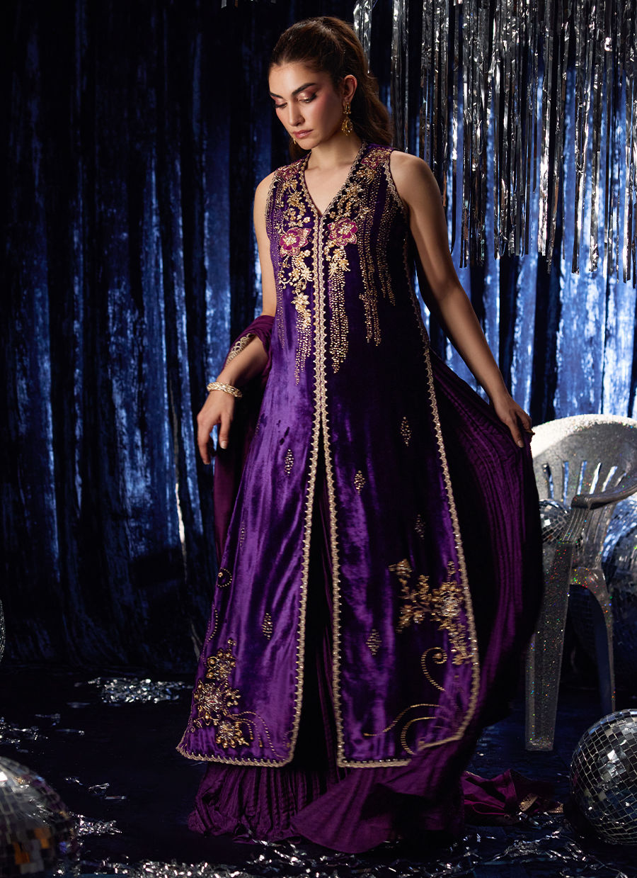 Amima Aubergine Shirt And Dupatta | Velvet | FARAH TALIB AZIZ