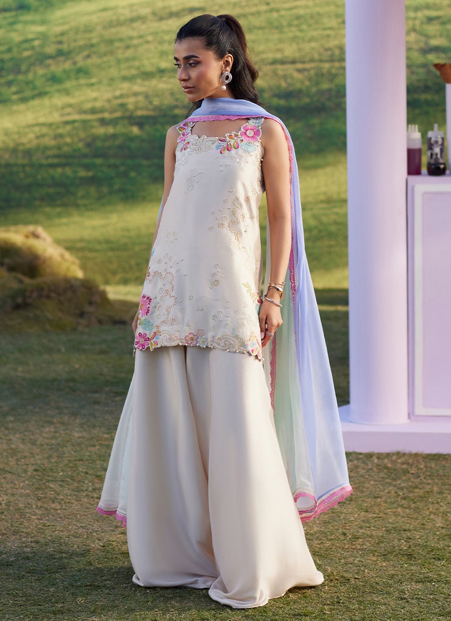 Aira Shirt And Dupatta | Luna Eid '26 | FARAH TALIB AZIZ