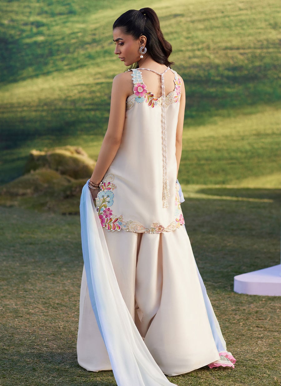 Aira Shirt And Dupatta | Luna Eid '26 | FARAH TALIB AZIZ