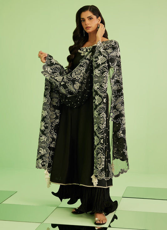 Noir Élan Kalidaar | Veya- A Draped Capsule | FARAH TALIB AZIZ