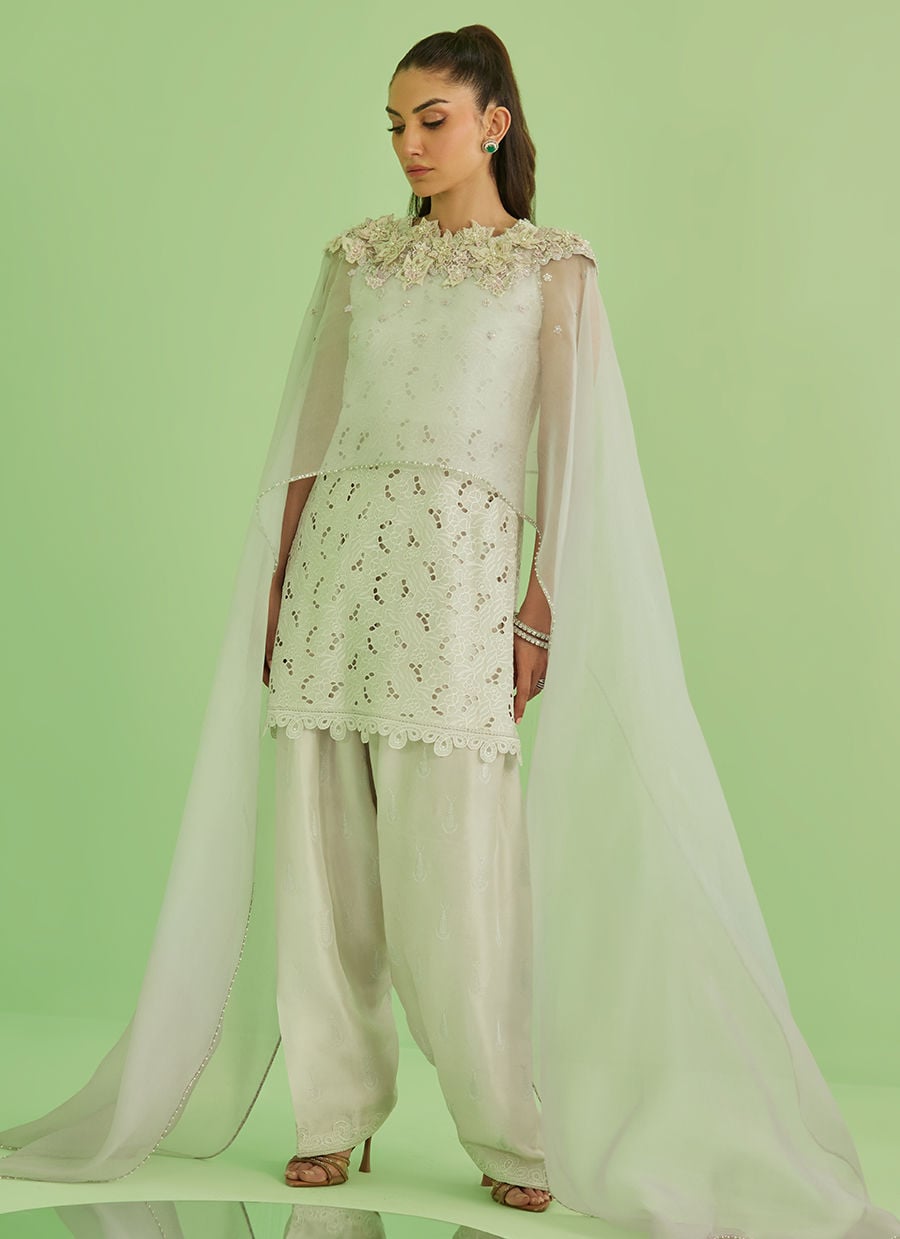 Laine Shirt And Drape Dupatta | Veya- A Draped Capsule | FARAH TALIB AZIZ