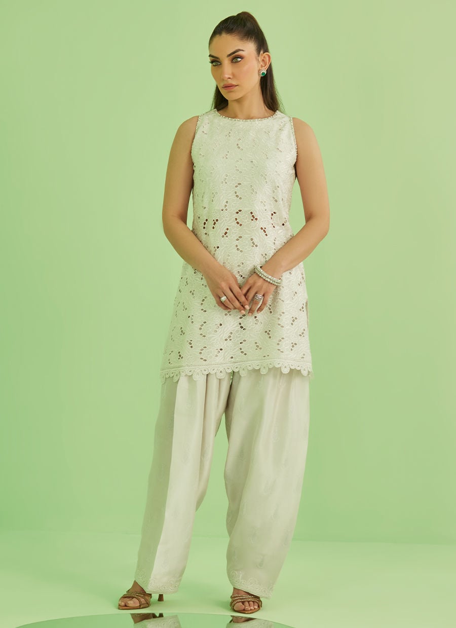Laine Shirt And Drape Dupatta | Veya- A Draped Capsule | FARAH TALIB AZIZ