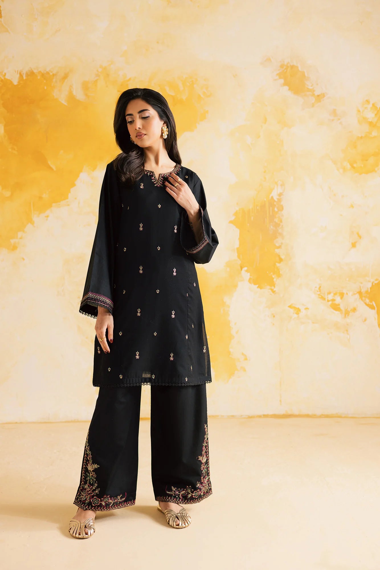 2PC Winter Embroidered Dress - 1101 | Winter Edit | Silayi Pret