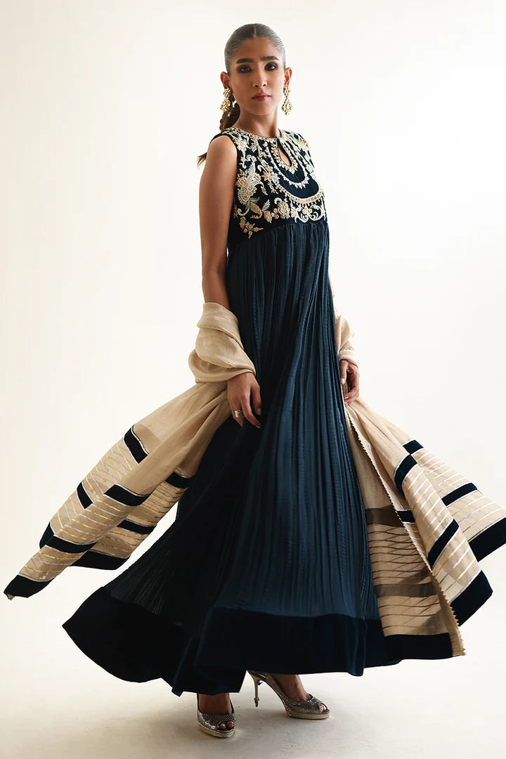 Narina | Velvet | Nadia Farooqui