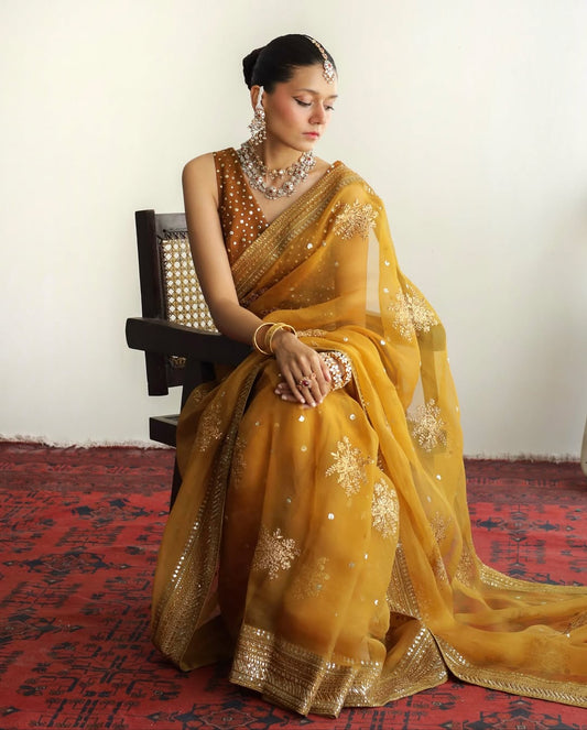 HONEY GOLD OUTFIT | SAREE | DYOT