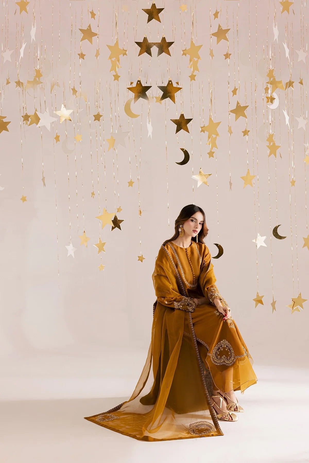 RE-32 | Crescent Dreams | VANYA