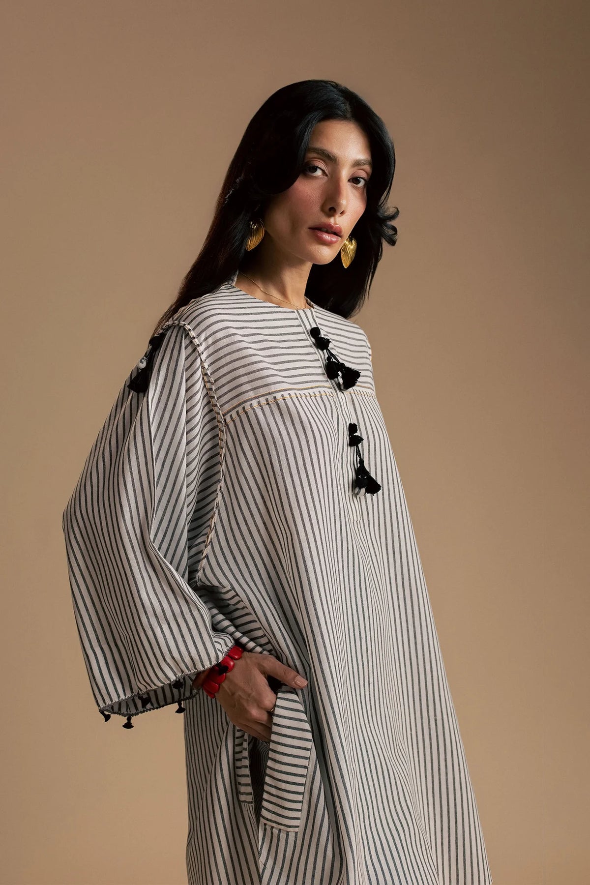 ILA (ERW-21751) |  ESSENTIALS FALL '26 | ELAN