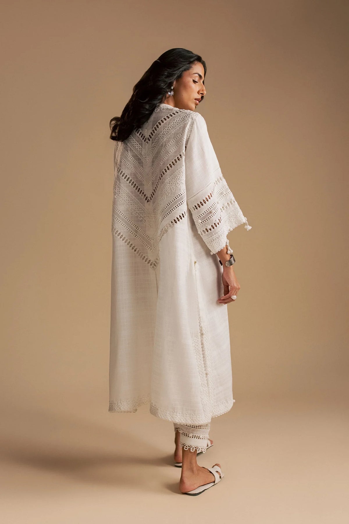 LIA (ERW-21745) |  ESSENTIALS FALL '26 | ELAN