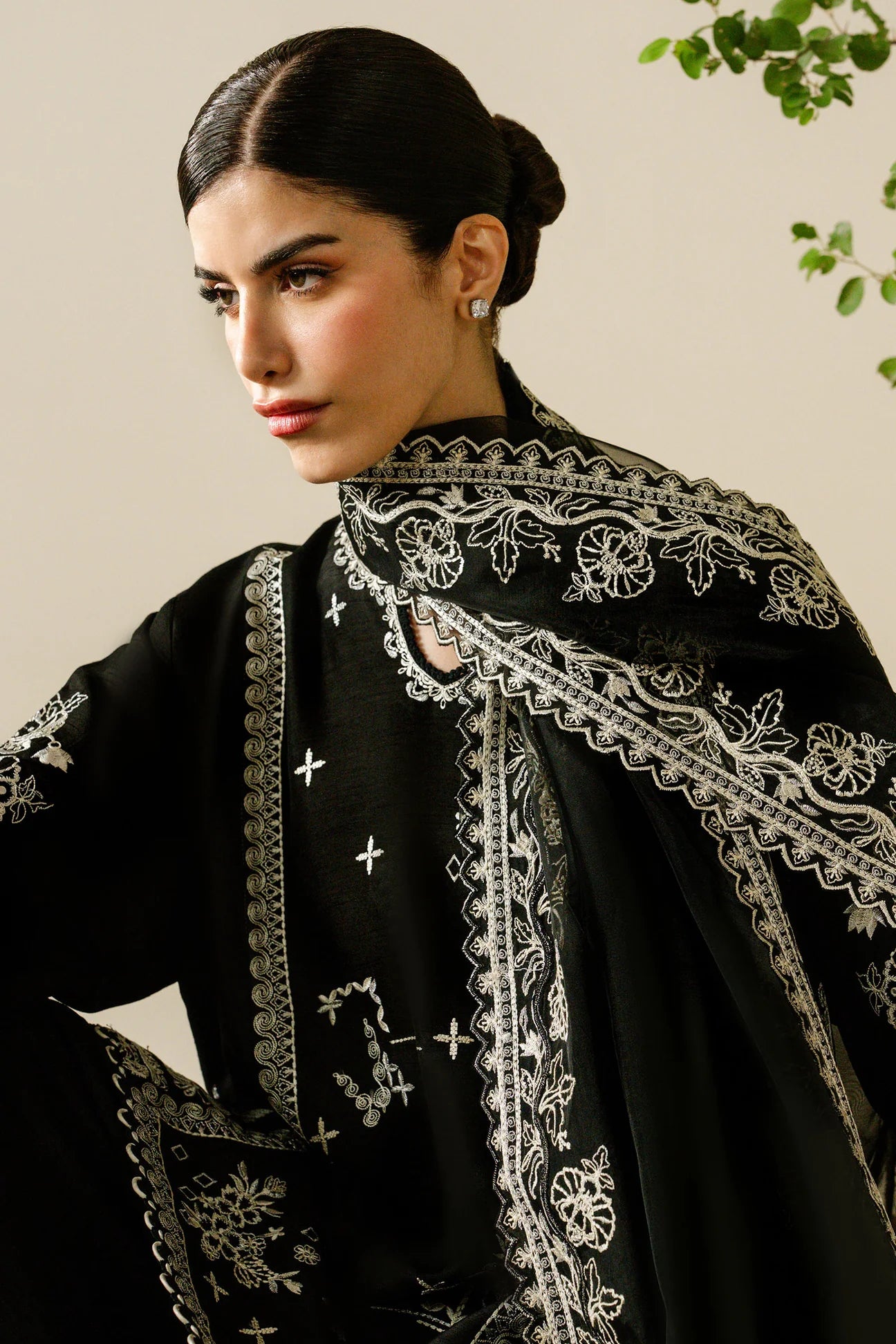 (ZRW-21527) NOCTIS | SERAE | ZAHA