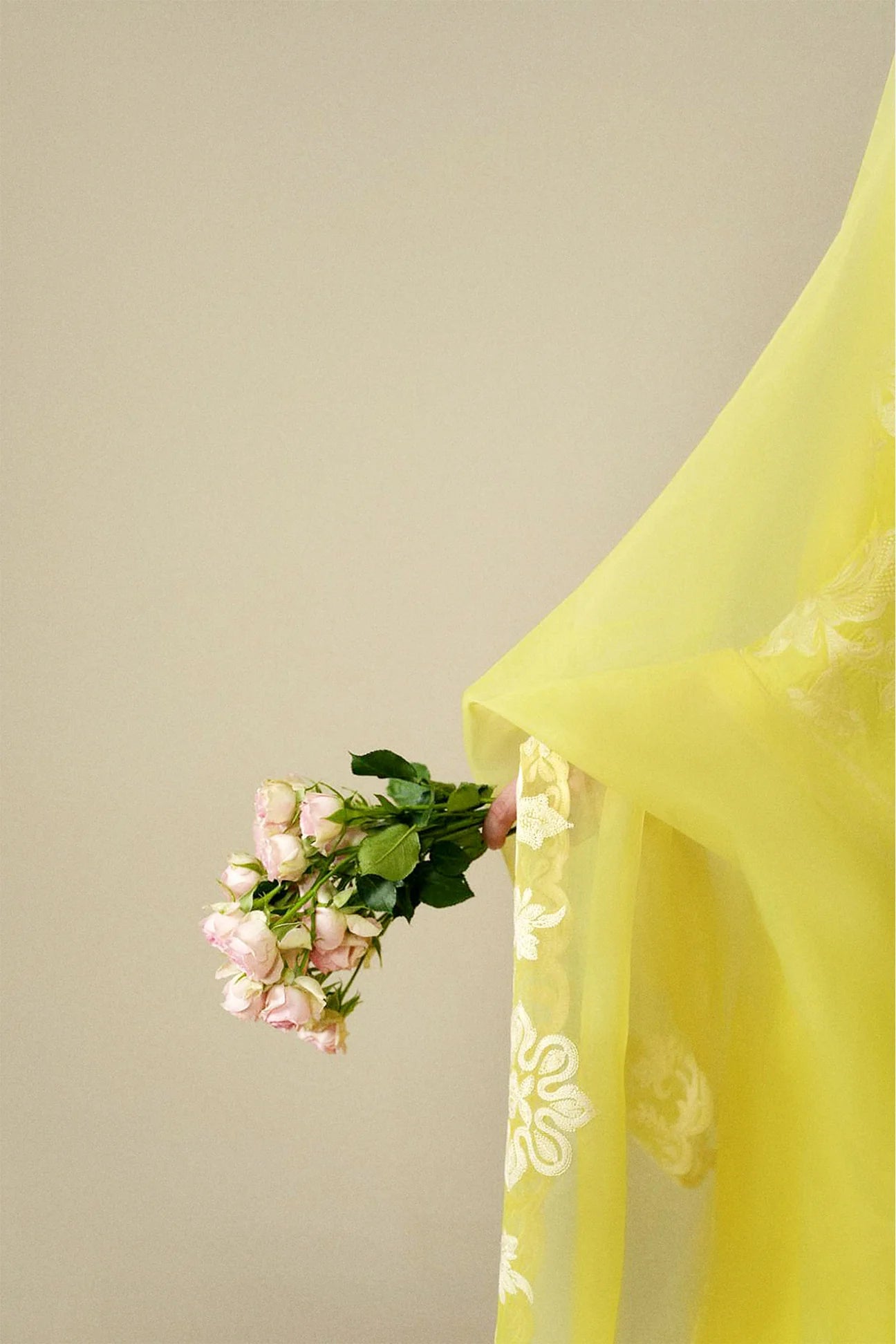 (ZRW-21520) LUNARAE | SERAE | ZAHA