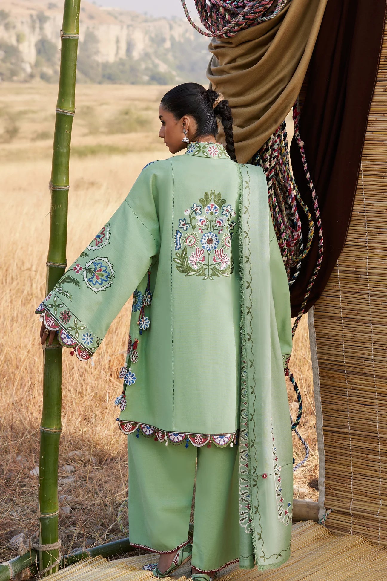 NARMEEN (ZW25-03) | WINTER'25 | ZAHA