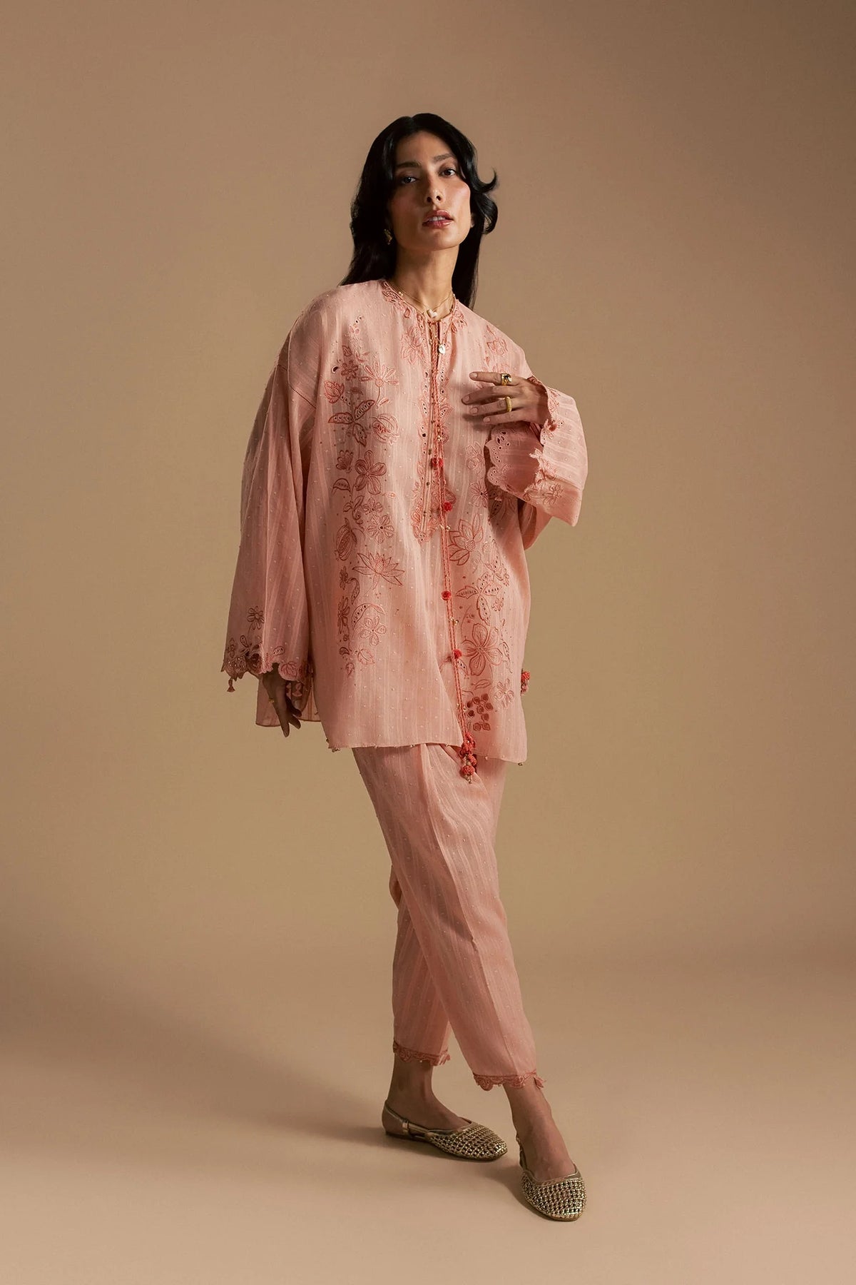 NOA (ERW-21744) |  ESSENTIALS FALL '26 | ELAN