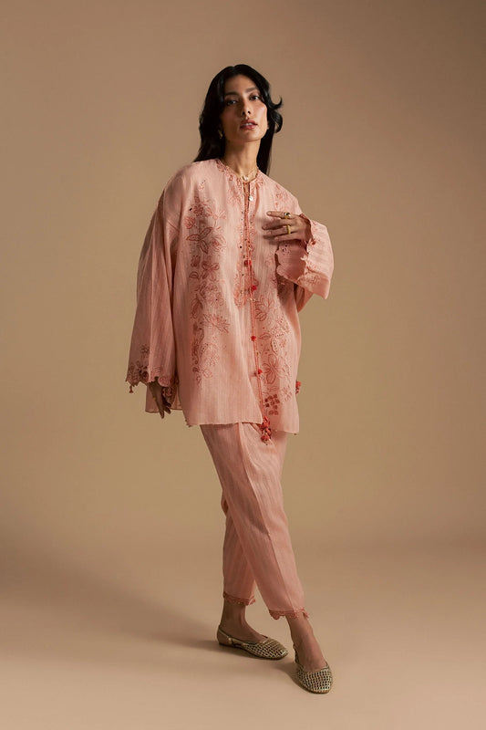 NOA (ERW-21744) |  ESSENTIALS FALL '26 | ELAN