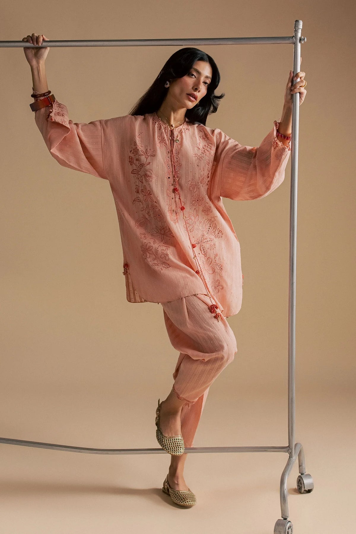 NOA (ERW-21744) |  ESSENTIALS FALL '26 | ELAN