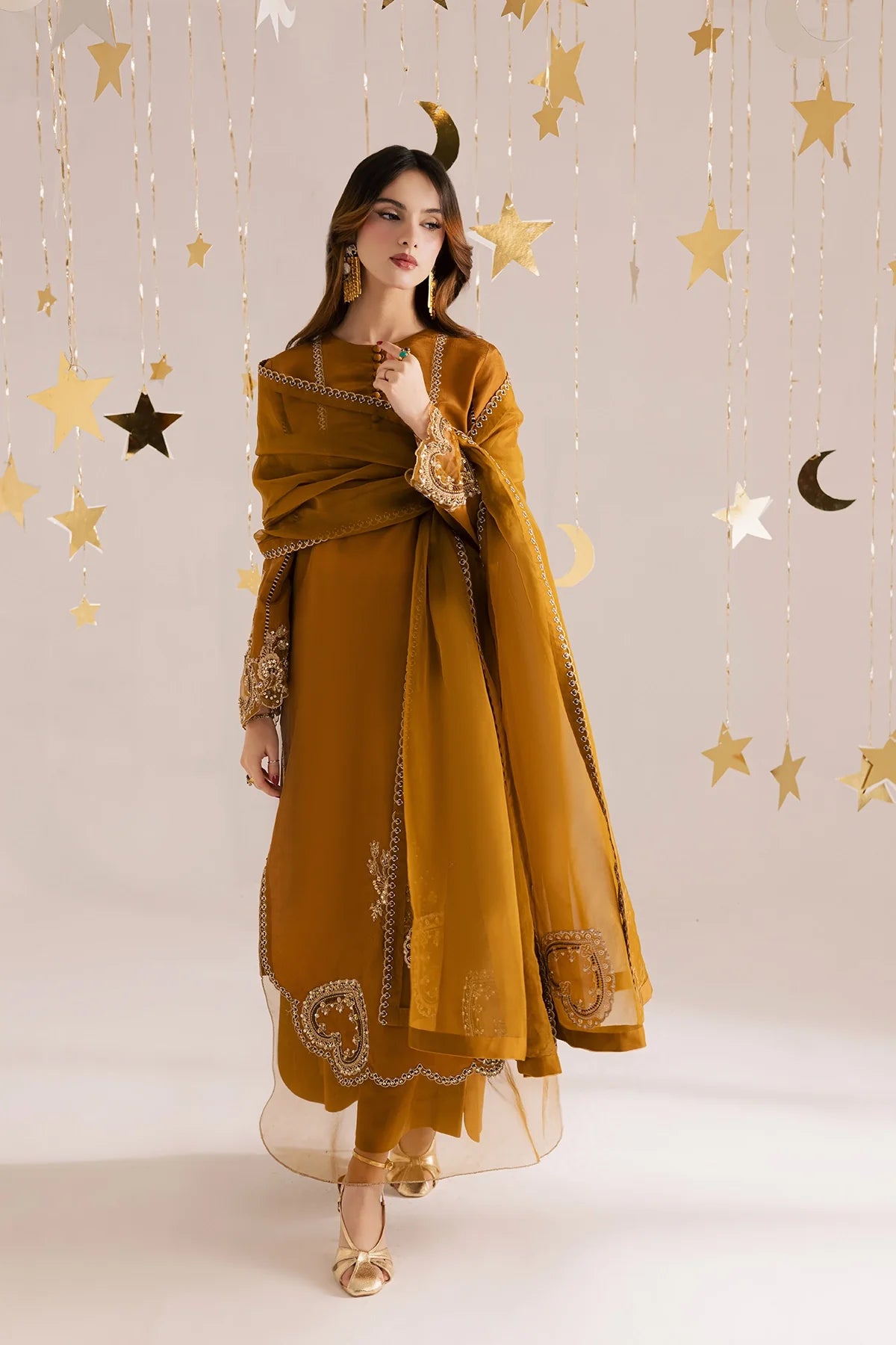 RE-32 | Crescent Dreams | VANYA