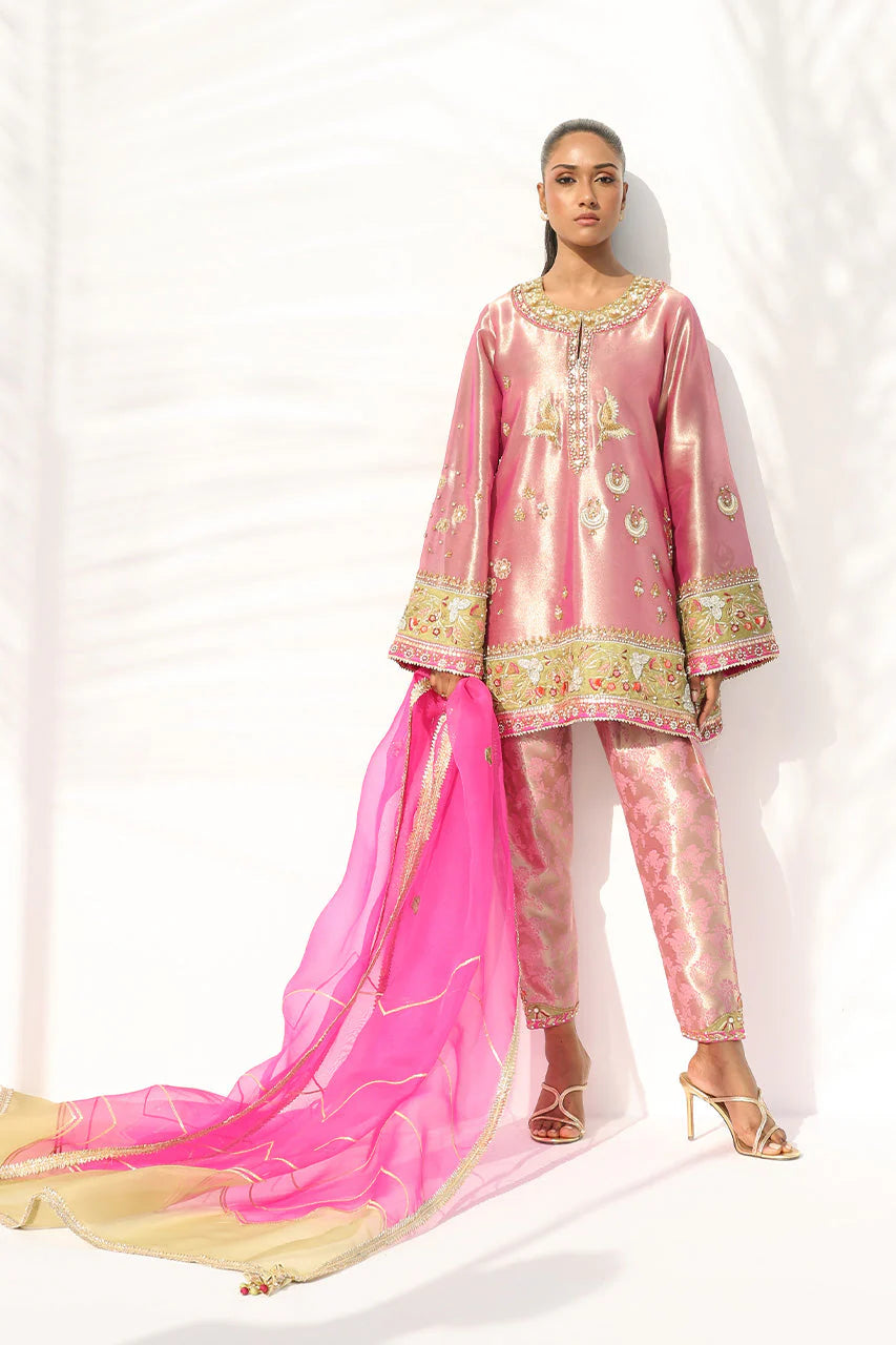 Oria | The Winter Edit '25 | Sania Maskatiya