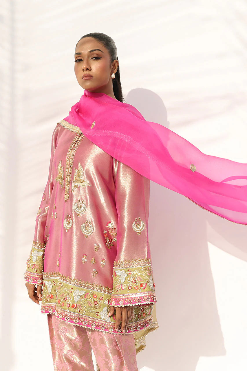 Oria | The Winter Edit '25 | Sania Maskatiya