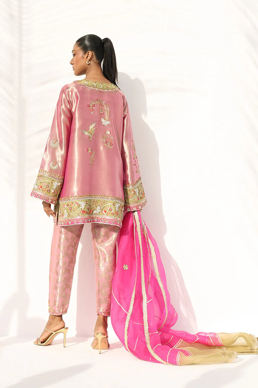 Oria | The Winter Edit '25 | Sania Maskatiya