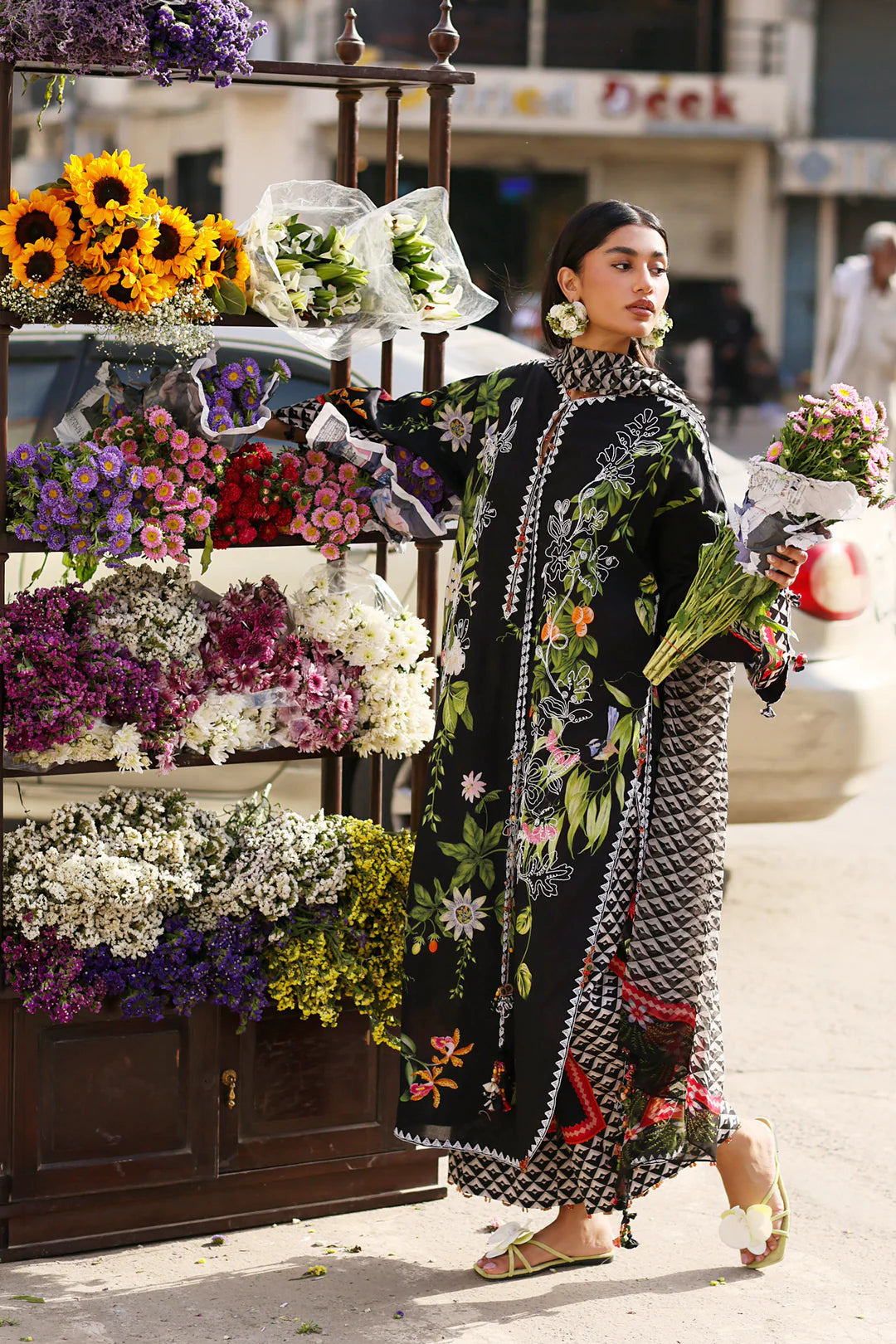 MIDNIGHT BLOOM (ZF26-04) | Zaha Festive Lawn’26 | Wildflower