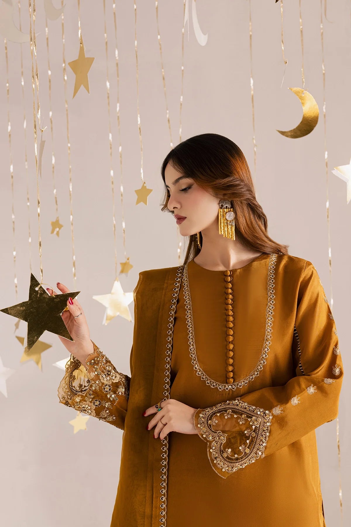 RE-32 | Crescent Dreams | VANYA