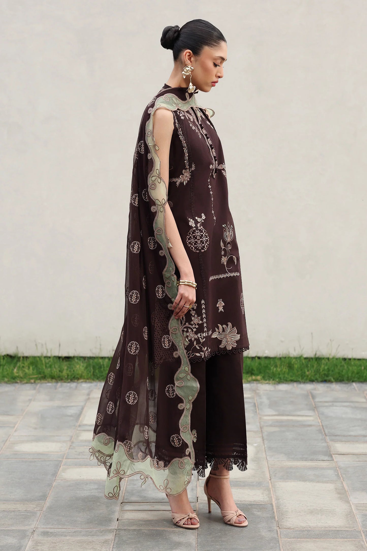 QKL-15 YASRA | Qline Lawn Drop II | Qalamkar