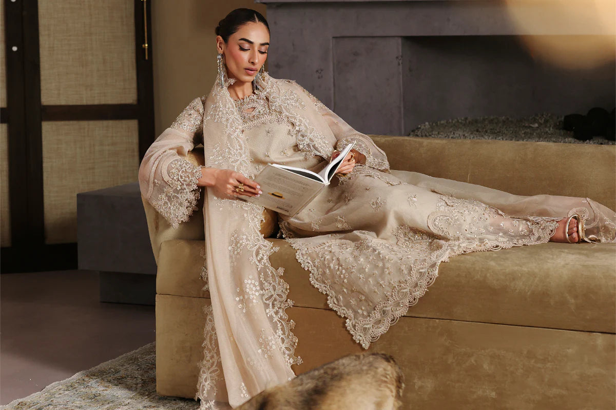 LP-06 SELENA | Luxury Pret '25 | Qalamkar