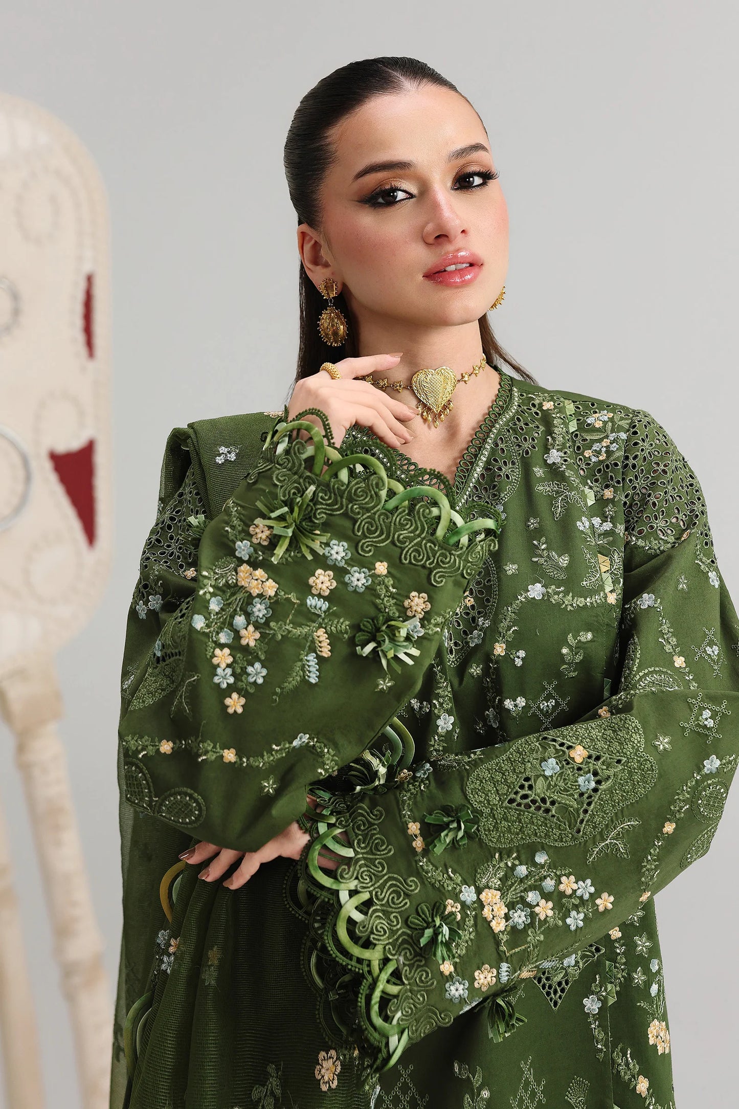 QFL-09 VESTA | Festive Lawn '26 | Qalamkar