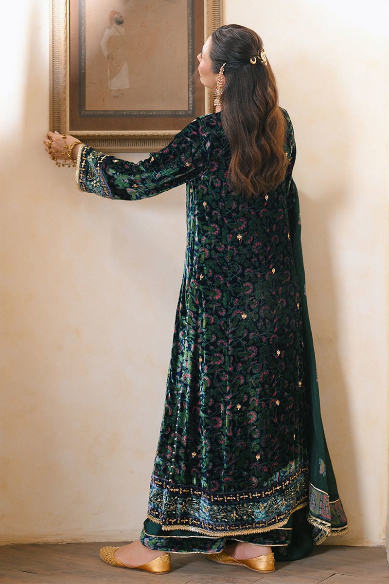 SHAFAQ SHIRT AND DUPATTA | QISSA LUXURY VELVETS | ANSAB JAHANGIR