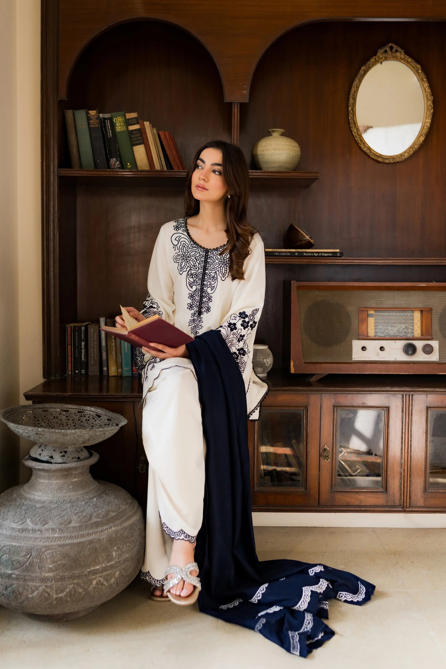 Lira | Shanzay Anooshay