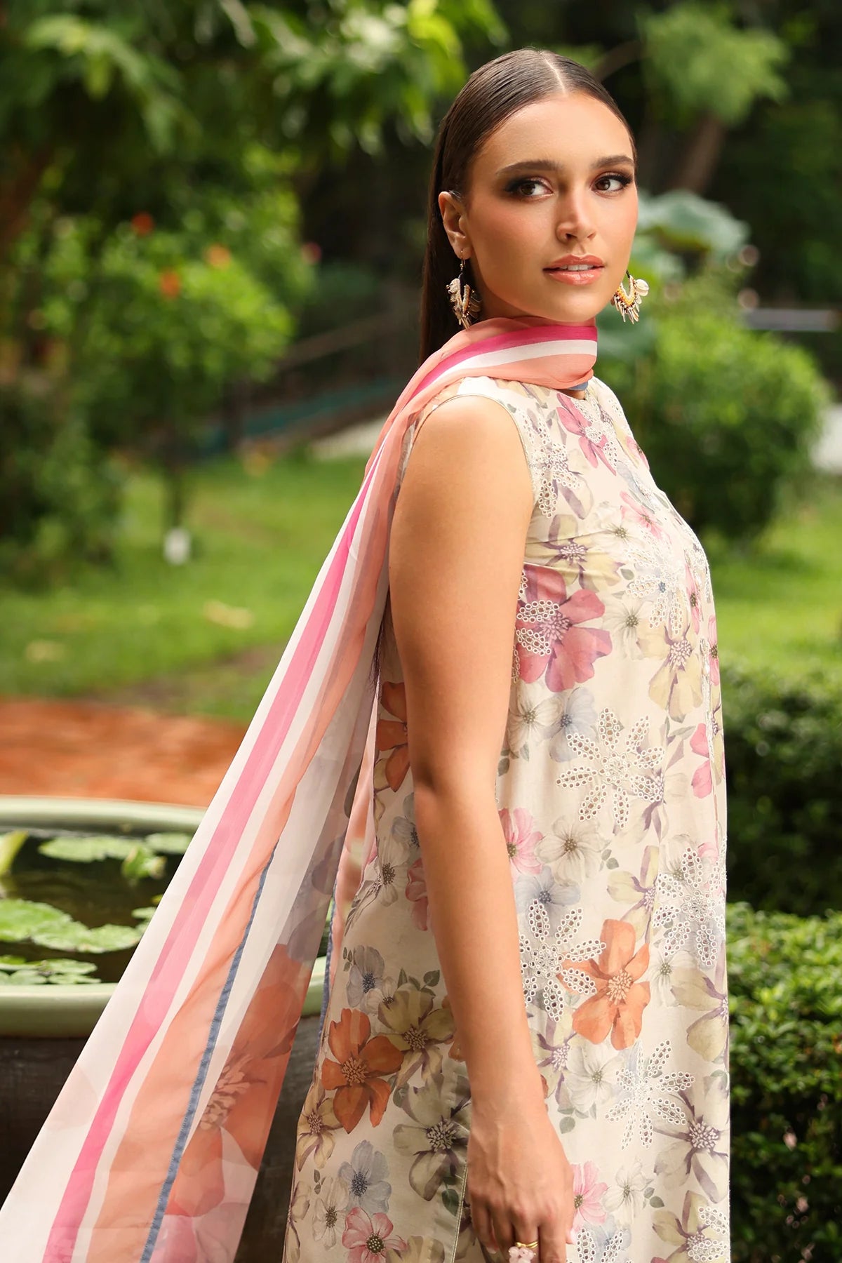 ESUF4246 | UNSTITCHED | Baroque