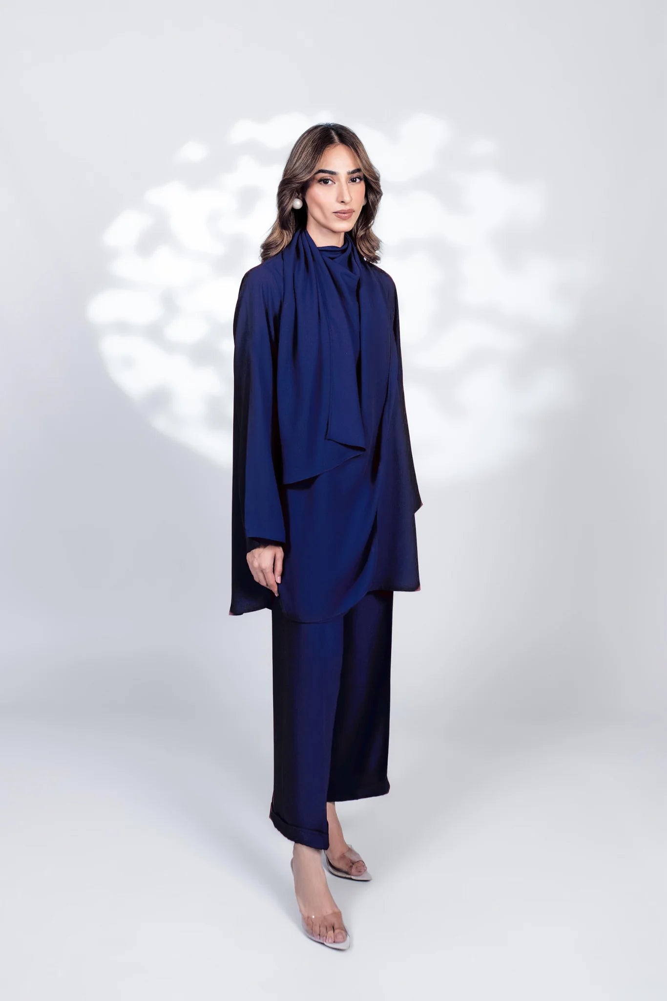 Royalwood | BARAÉ KHANOM