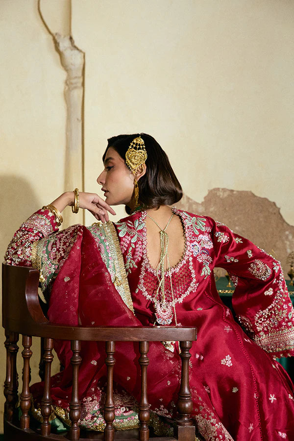 AFSANAE | FREESHIA WEDDING UNSTITCHED | SUFFUSE