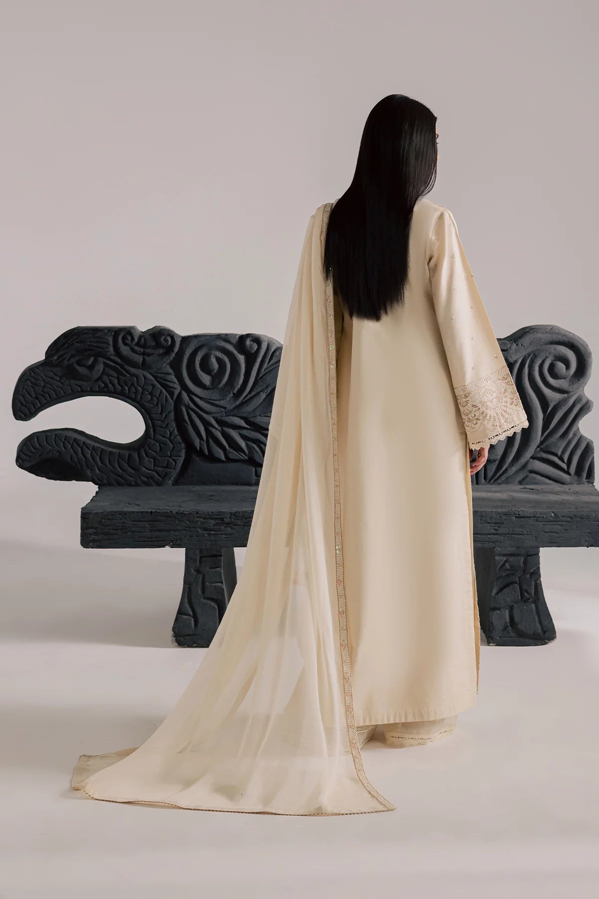 CN-17 | Celine | VANYA