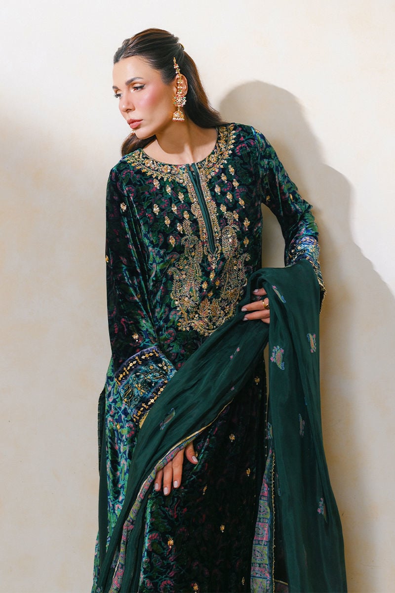 SHAFAQ SHIRT AND DUPATTA | QISSA LUXURY VELVETS | ANSAB JAHANGIR