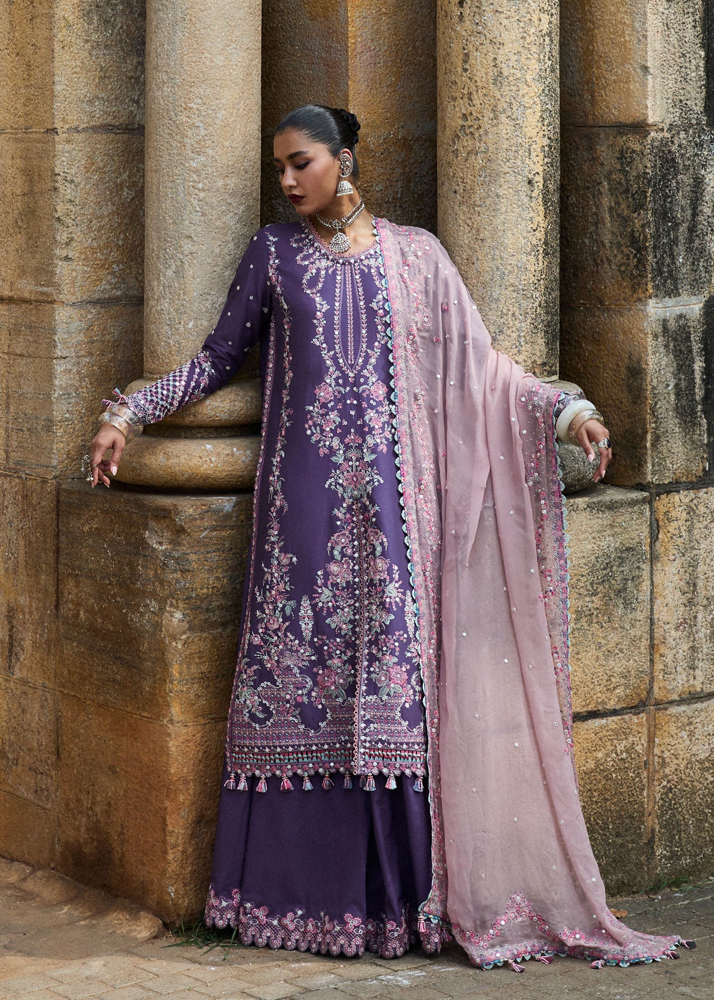 Irris | Hussain Rehar Luxury Lawn’25