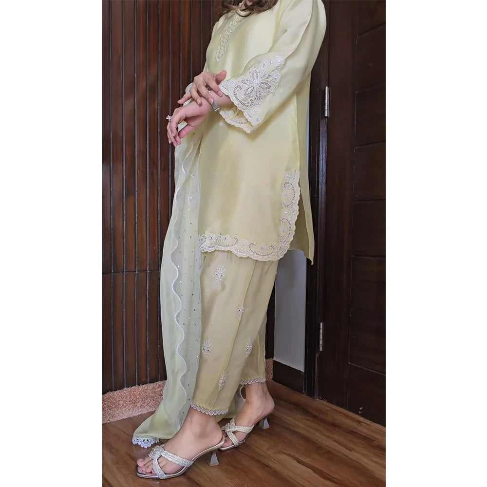 BUTTER CUP FULL SET | NIMRAH HAFSA