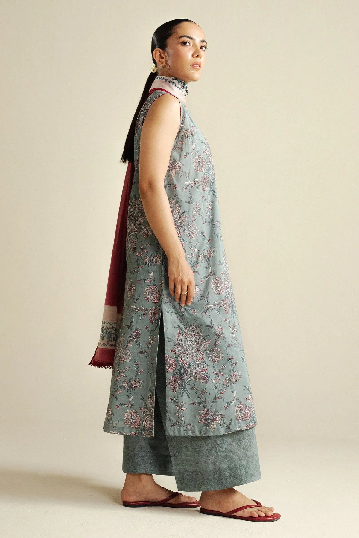 DAISY-8A | Prints Edit IV | Coco Prints By Zara Shahjahan