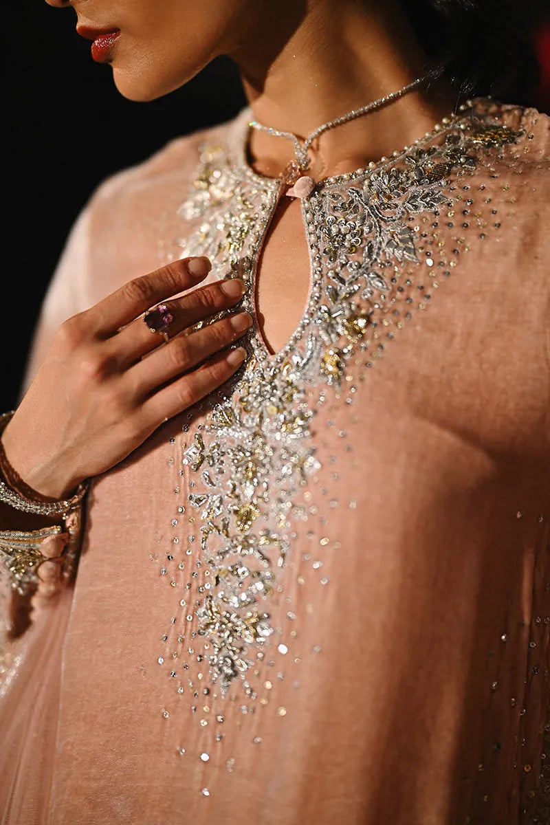 Nooreh | Luxury Velvets '25 | Ansab Jahangir