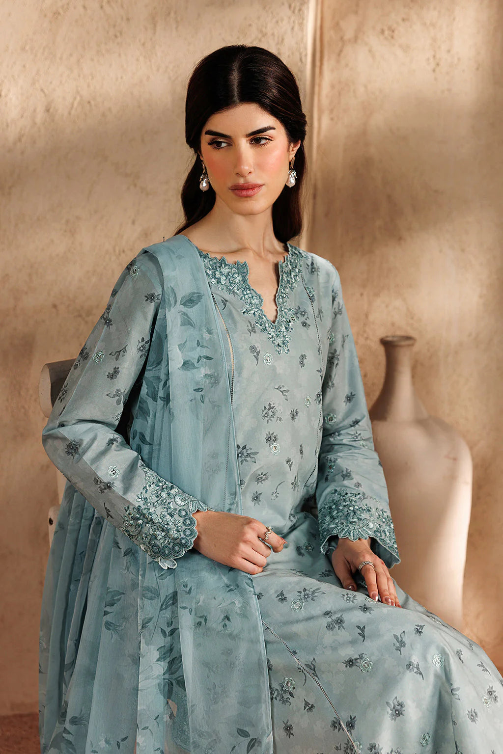 UE-671 Printed Lawn | Iznik