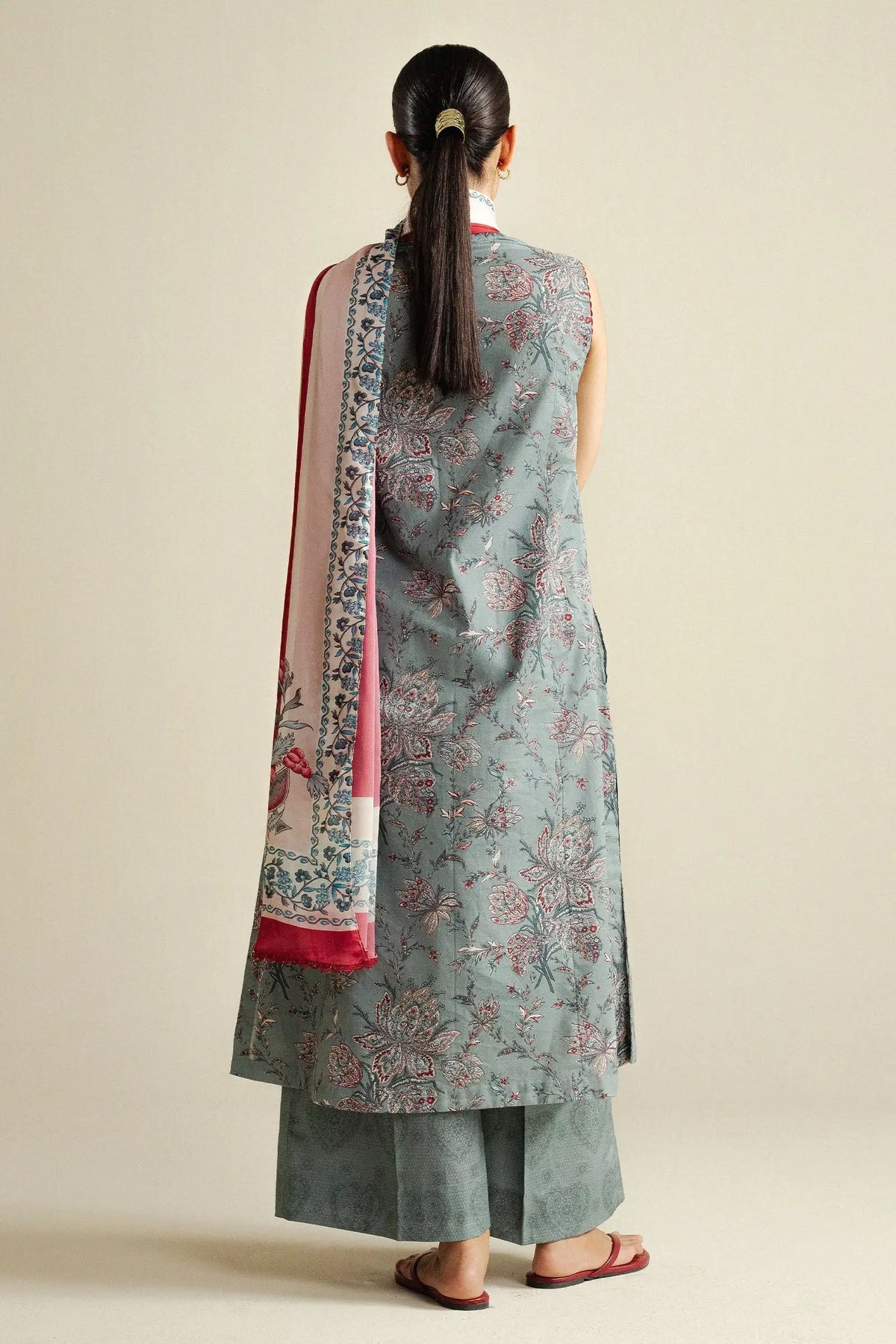 DAISY-8A | Prints Edit IV | Coco Prints By Zara Shahjahan