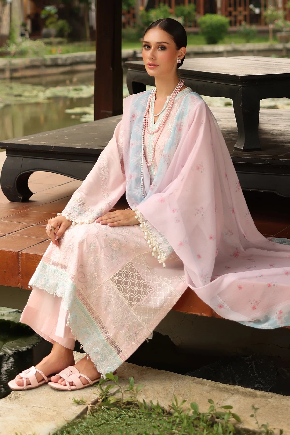 ESUF4260 | UNSTITCHED | Baroque