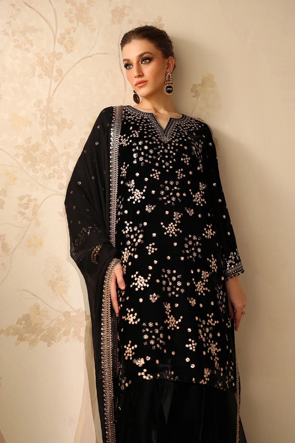 EMBROIDERED VELVET SF-4316 | Baroque