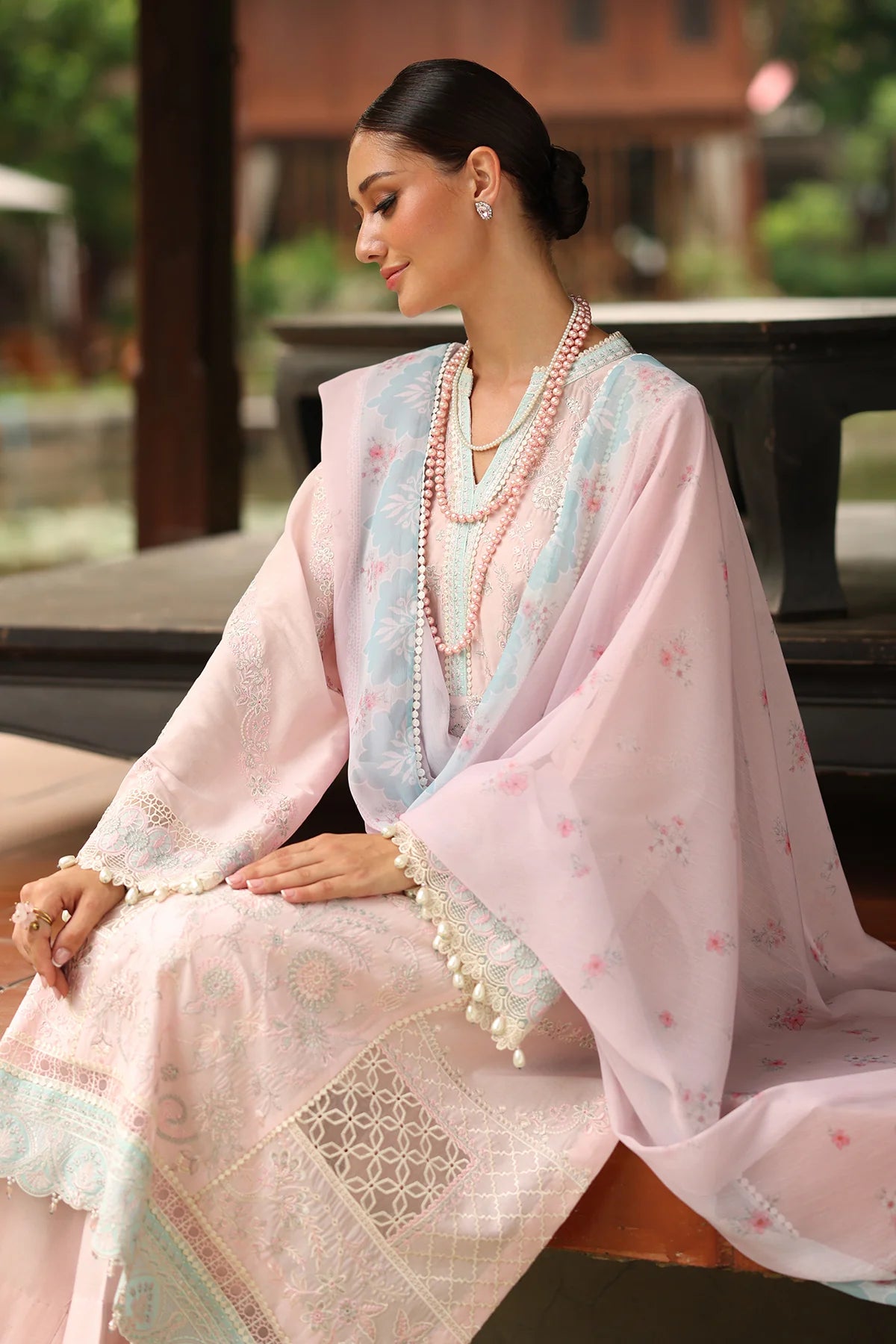 ESUF4260 | UNSTITCHED | Baroque