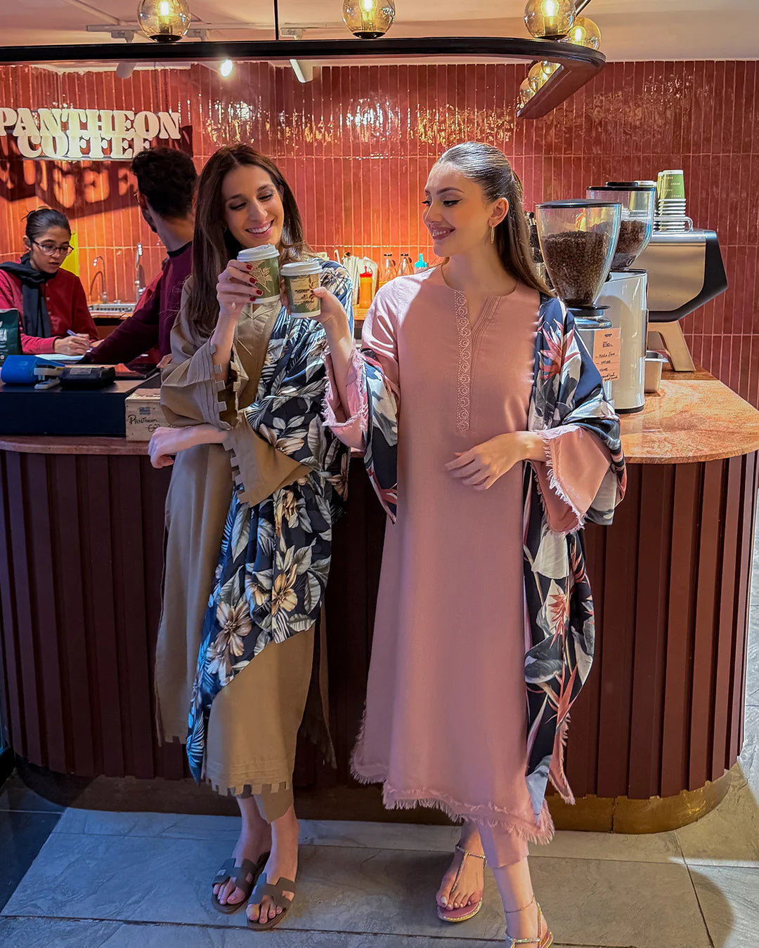 Pink Karandi Thread Set | LIRA